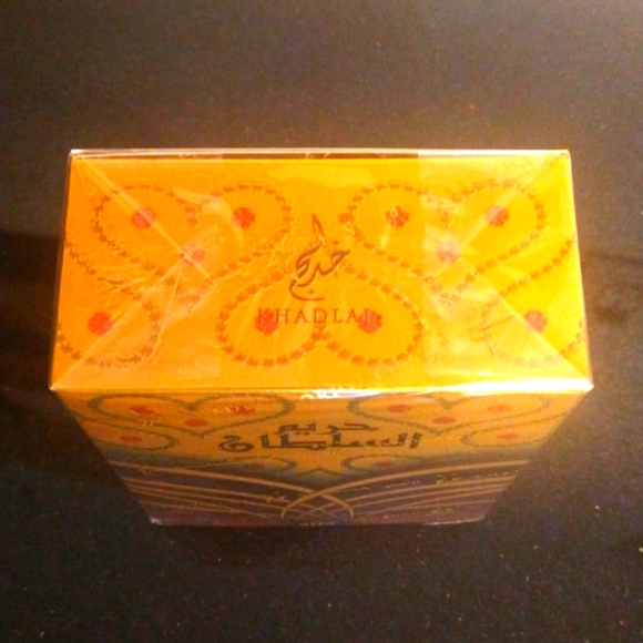 💛HAREEM AL SULTAN GOLD Oil Perfume (35ml) 💘& sample Spray Authentic✅ Brand New - Picture 10 of 16